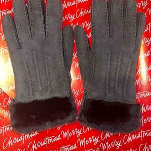 Ugg Black Suede Gloves with Fur Trim